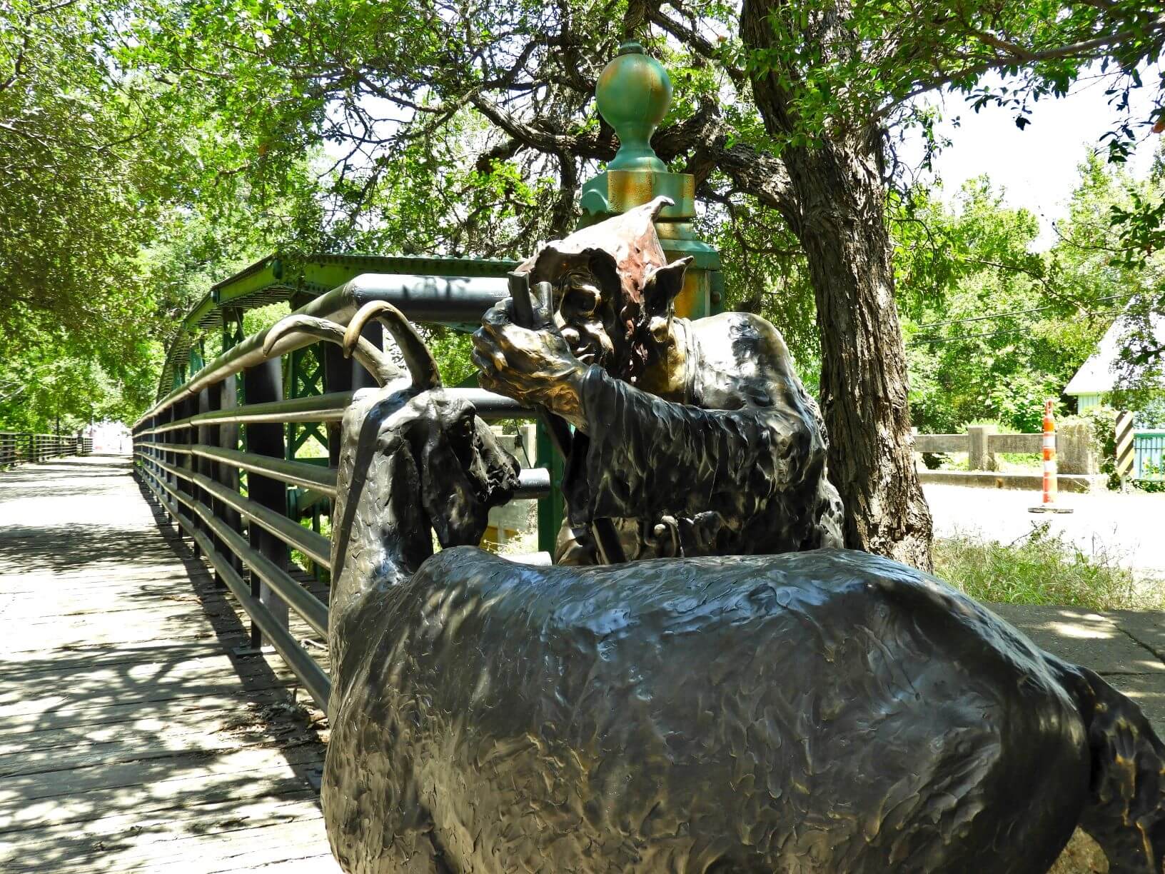 Salado: The troll at the bridge and the billy goat statue
